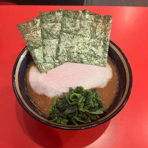 横浜家系ラーメン 野中家 三代目 ラーメン(大)