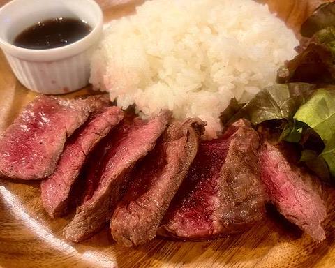 肉めし食堂TAKTABLE 牛リブステーキめし