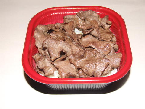 昌里亭 牛タン丼