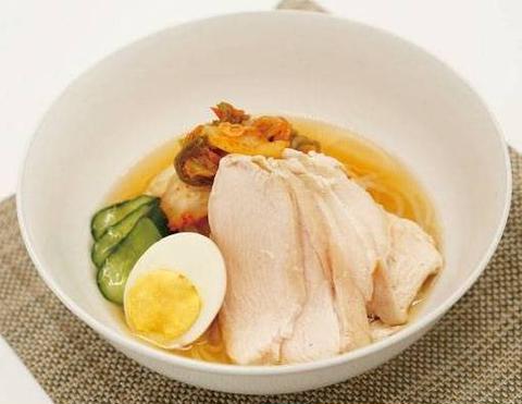 冷麺屋 鶴虎 西麻布本店 【蒸し鶏】盛岡冷麺