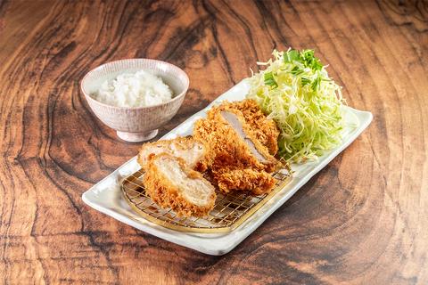 とんかつ多酒多彩 地蔵 カニクリームコロッケとヒレかつ弁当