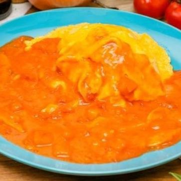 RajaVetta 新宿店 トマトクリームソースのレアオムライス Rare Omelette Rice with Tomato Cream Sauce