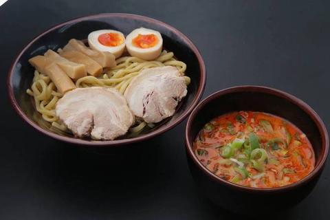 横浜家系ラーメン戸手家 魚介辛つけ麺SP