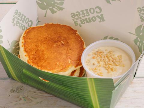 コナズ珈琲足立 マカダミアソースパンケーキ Macadamia Sauce Pancakes