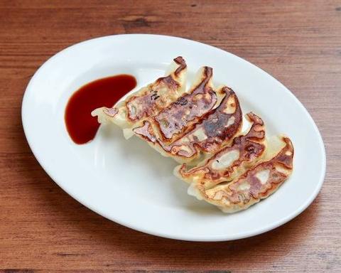 東京豚骨拉麺ばんから 秋葉原店 焼餃子(5個) Pan-Fried Gyoza Dumplings (5)
