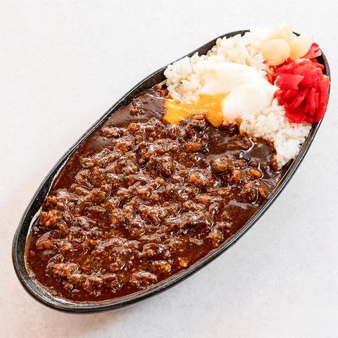 カレーケンズ 博多本店 特製！キーマカレー(とろとろ温泉卵付き)