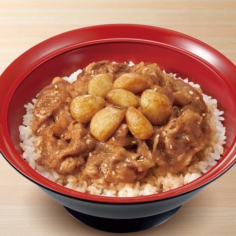 すき家 大田久が原店 にんにく牛カルビ焼肉丼 Grilled Beef Galbi Rice Bowl w/ Fried Garlic