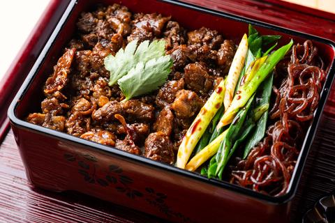 SUKIYAKI 六松 六本木店 和牛しぐれ煮弁当