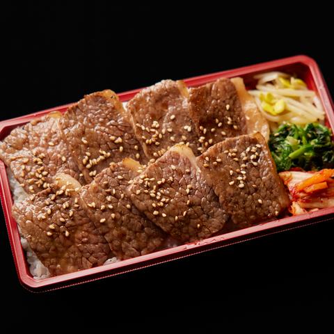 黒毛和牛一頭買い焼肉行徳苑 【本格炭火焼き】黒毛和牛＆そぼろカルビ弁当