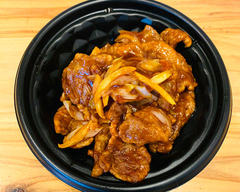 手作り餃子 西遊記 マーラータン 豚肉の天ぷら甘酢ソースかけ(鍋包肉)