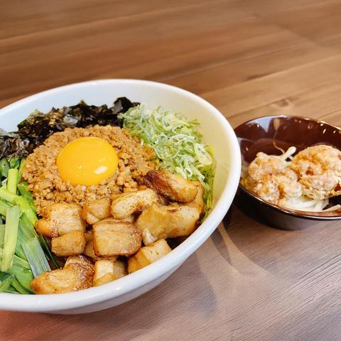 ラーメンKING 【人気セット】台湾まぜそば・からあげ2個セット