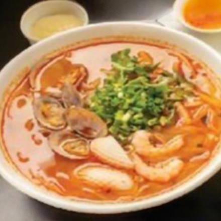 ベトナム料理BOKUN OMORI トムヤムフォー.Ph Thi
