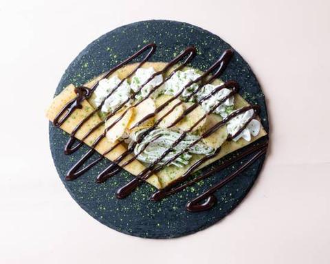 オーガニック日本茶と畳カフェ TEA TATAMO！三軒茶屋店 有機抹茶チョコレートバナナクレープ/organic matcha chocolate banana crepe