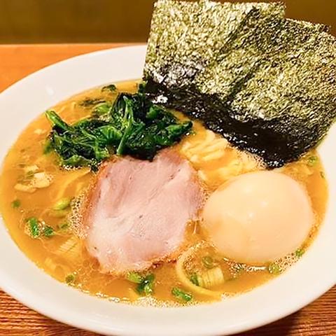 ラーメン モンタナ 秋葉原店 味玉ラーメン