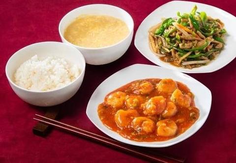 中華専門店 まるか飯店 川崎桜本店 ハーフ&ハーフW定食セット