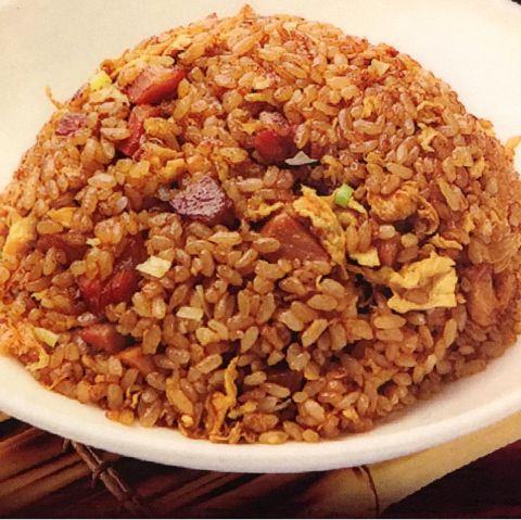 東海飯店 黒チャーハン