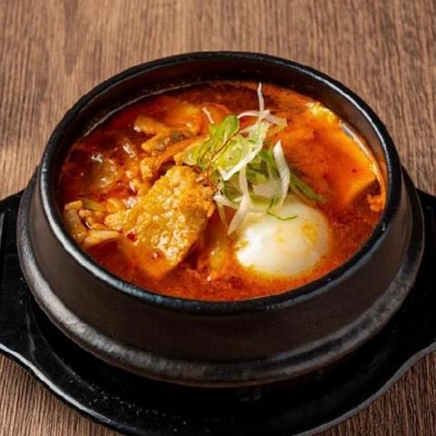 早稲田のスンドゥブ屋 春花 豚キムチドゥブ Pork Kimchi Sundubu