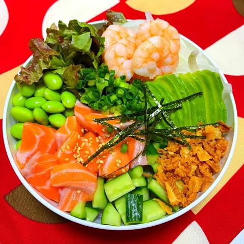 ポキ丼キッチン ポキサラダ(サーモン・ボイルエビ) Poke salad (raw salmon, shrimp)