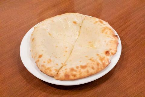 スルターン 飯田橋店 チーズナン