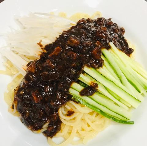 酔香園 ジャージャー麺