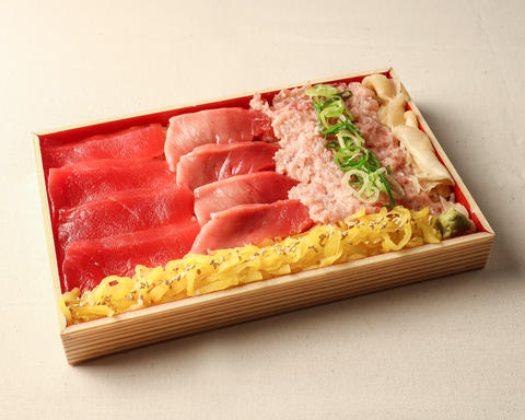 鮨 すぎ嘉 Powered by 杉玉 麻布十番 とろたくちらし