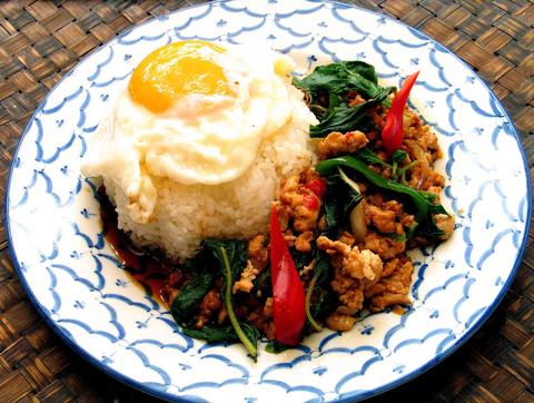 タイかぶれ食堂 ガパオ