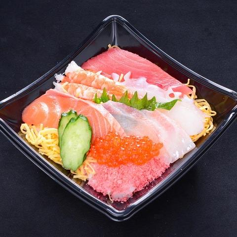天下の台所 大起水産 八軒家浜 まぐろスタジアム 上海鮮丼 (Premium Sashimi Rice Bowl)