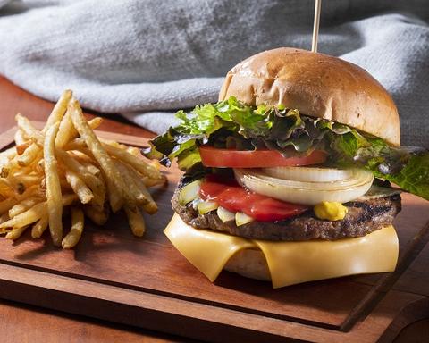 La Ohana 浦安マリナイースト店 チーズバーガー