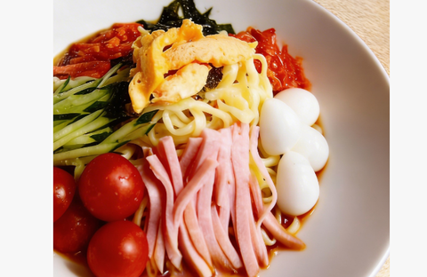 薬膳火鍋 眞巴石 冷やし中華麺