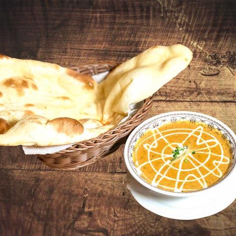 アジアンダイニング＆バー明り富士 半額カレー1種弁当8と9月限定