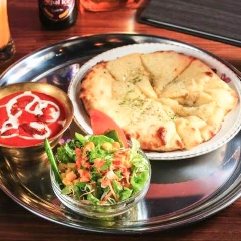 アジアンオーシャン チーズナンカレーセット Cheese Naan Curry Set