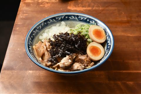 麺屋音 北千住本店 味玉煮干し油そば