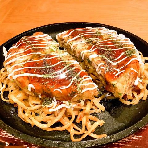 屋台鉄板 三寸 豚モダン焼き