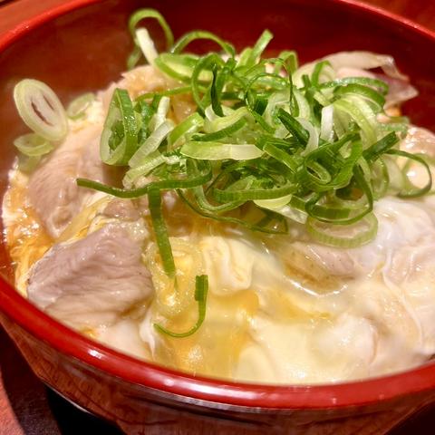 とり慶 とろとろ卵の親子丼