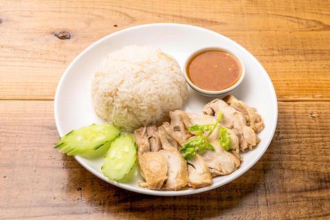 バンコックポニー食堂 岩本町店  蒸し鶏の炊込みご飯 Thai-Style Steamed Chicken Rice