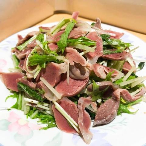 萬来仙閣 砂肝サラダ