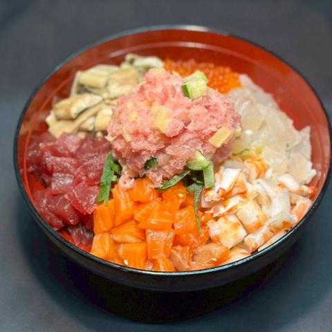 鮨と海鮮丼 艶ノコク 7種の贅沢海鮮丼 7 kinds of luxurious seafood rice bowl