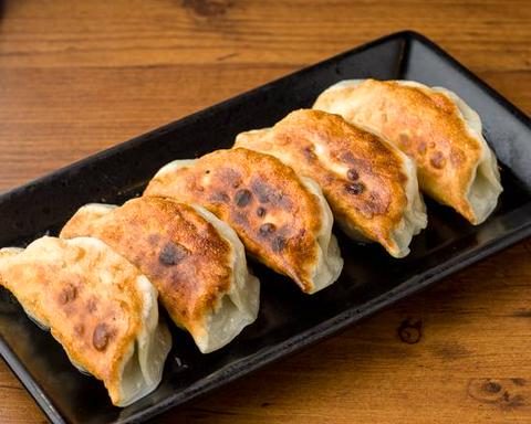 ど・みそ 西新井店 名物ジャンボ焼き餃子(3個)
