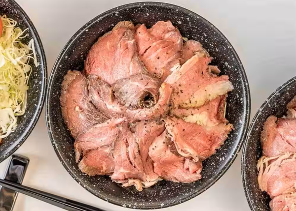高級ローストビーフ丼 Beef x King 平岸店