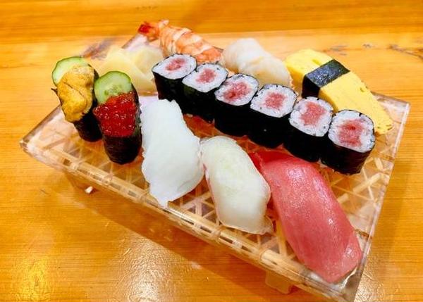 廻転寿し義