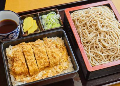 あだちや