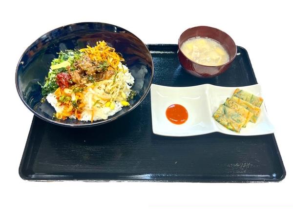株式会社野山製靴 心食堂