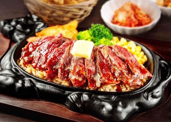 【ステーキ＆焼肉弁当】シュチニクリン