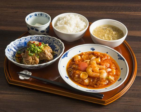 中国料理 雲龍一包軒 トリエ京王調布
