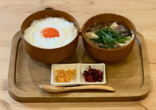 玉子飯＆肉吸い 笑味屋 emiya