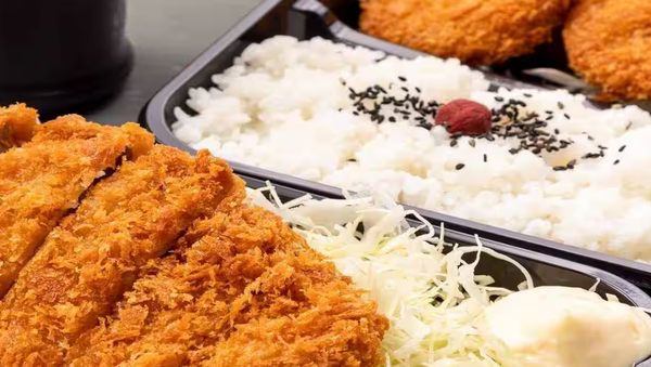 【揚げたて厚切り】熟成とんかつ工房 かつ吉 菊水店