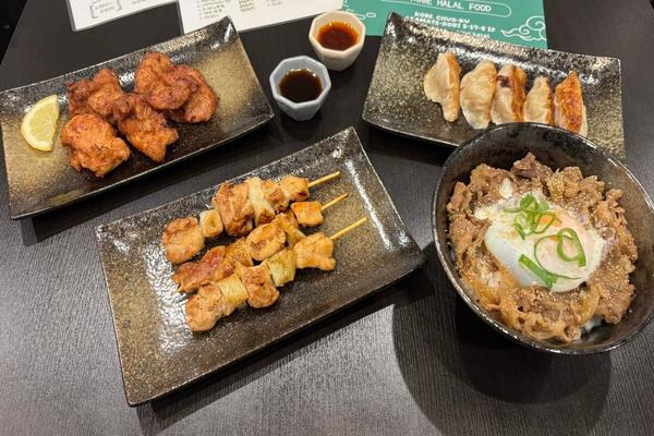 三日月亭 AL-HILAL DINER