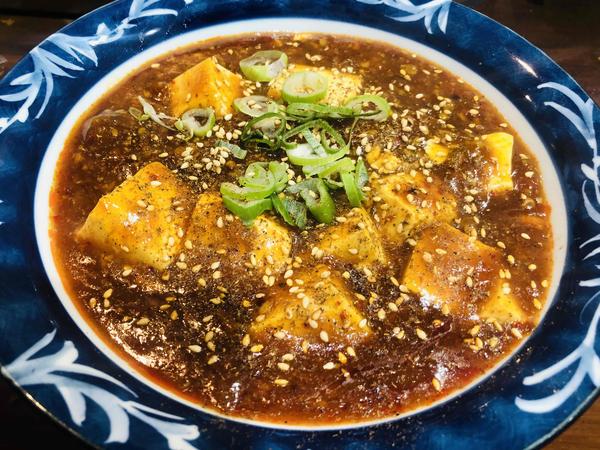 Chinese kitchen bar雪家