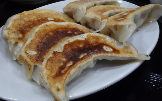 東瀧餃子宴 浜松町店