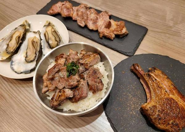 ジンギスカン厚岸牡蠣 ラムグチカズヤ